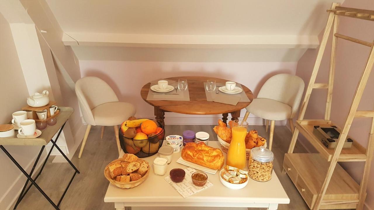 Au Coeur Des Chateaux 슈베르니 외부 사진